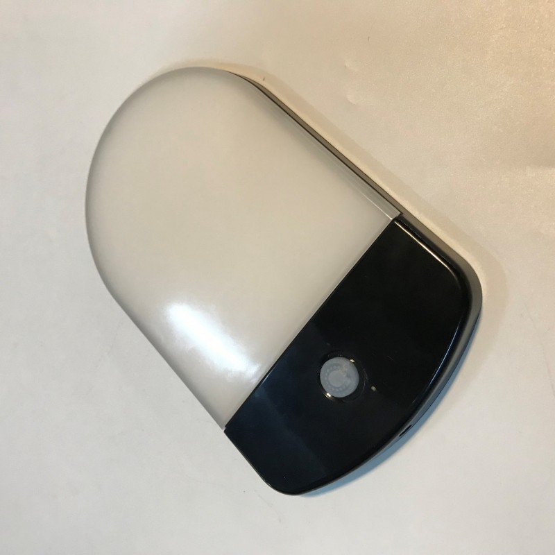 Comment choisir les meilleurs feux de caravane pour votre véhicule ?